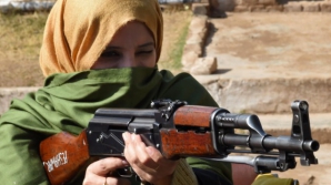 Vor învăța să mânuiască armele de foc pentru a se proteja! Decizia controversată a Guvernului pakistanez