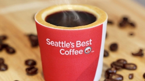 Surpriză pentru clienţii unui restaurant: Vor putea savura cafeaua cu tot cu pahar