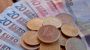 O nouă monedă din seria "EURO".  Va intra în circulaţie în luna noiembrie 