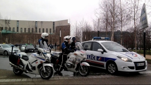 Militari francezi, agresați fizic în fața unui centru evreiesc pe care îl protejau