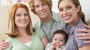 Copil cu trei părinţi! Parlamentarii britanici au legalizat o tehnică medicală care stârneşte controverse