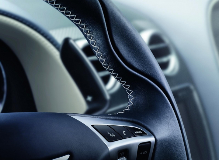 Bentley Continental GT şi Flying Spur au primit facelift-uri modernizate (FOTO)