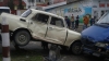 Accident neobişnuit în centrul Capitalei! Un Moskvich a ajuns pe un pilon (VIDEO)