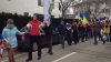 PROTEST la Bucureşti. Zeci de tineri au format un lanţ uman (VIDEO)