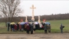 Cu crucea pe "cel mai blestemat drum din Moldova". În memoria victimelor accidentelor (VIDEO)