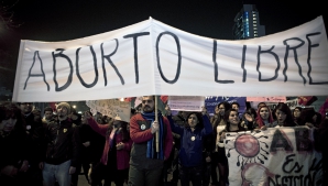 Protest în ajun de 8 martie în Chile. Ce vor femeile 