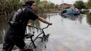 Inundațiile au cuprins Argentina. În câteva ore a plouat cât pentru un an 