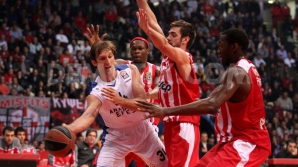 Spectacol în Euroliga de baschet. Anadolu Istanbul a pierdut în faţa lui Olympiakos