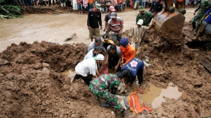 Urgie în sudul Asiei! Ploile torențiale și alunecările de teren au luat viața a zeci de oameni