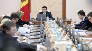 Numiri la Guvern. Viceminiştri mai noi şi mai vechi au fost confirmaţi de Cabinetul de miniştri