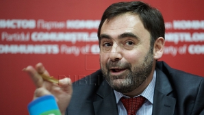 "ESTE UN PROST!" Mark Tkaciuk L-A FĂCUT PRAF pe un fost coleg de partid