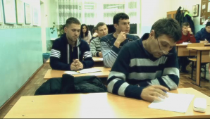 Toate vârstele sunt potrivite pentru a lua iarăşi cartea în mâini