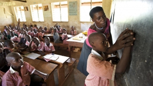 Se caută cel mai bun profesor din lume. Zece candidaţi LUPTĂ pentru MARELE PREMIU