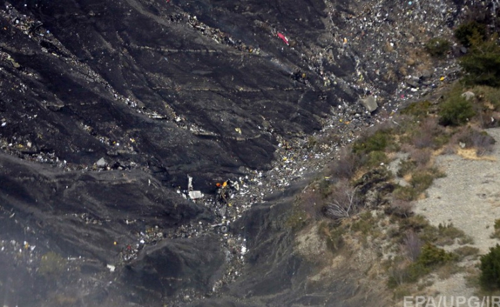 Lacrimi şi durere! Catastrofa aviatică care a zguduit lumea (FOTOREPORT)