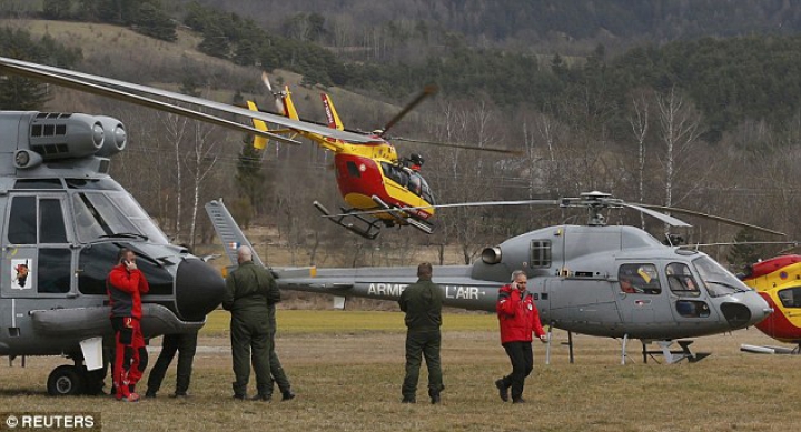 NOI DETALII despre tragedia aviatică din Alpi. Rudele pasagerilor, sfâșiate de durere (FOTO)