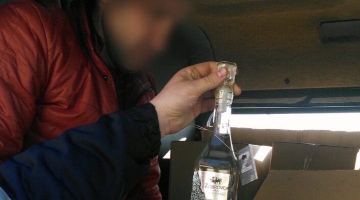 Transporta alcool fără acte de însoţire. Ce riscă o firmă din Bălţi (FOTO) 