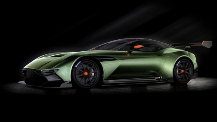 Aston Martin nu va renunța la motorul V12 și la cutia de viteze manuală