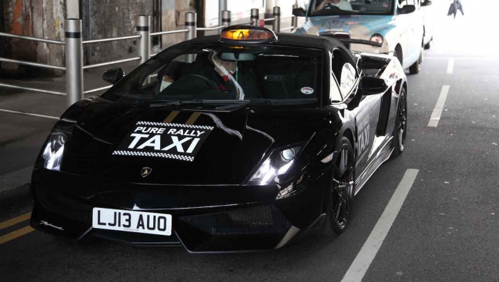 Maserati GranTurismo şi Lamborghini Gallardo, câteva dintre taxiurile de lux din Singapore