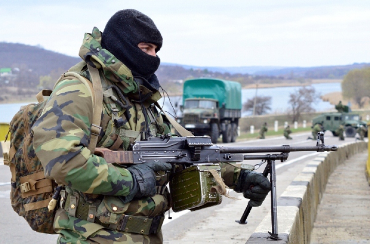 DRUM BLOCAT de militari lângă Chişinău! Explicaţia Armatei Naţionale (GALERIE FOTO/VIDEO)