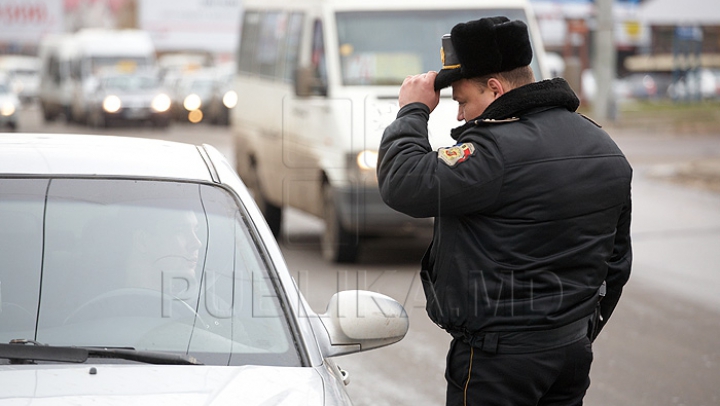 Şofer din Cahul, oprit de poliţişti. Ce le-a spus când a fost dus la Inspectorat