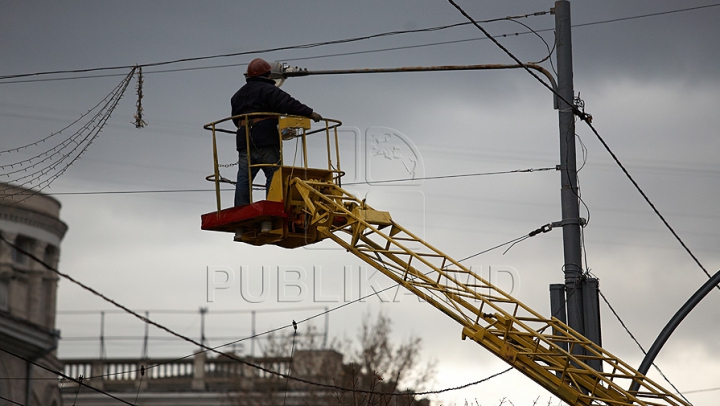 O parte din Chişinău va rămâne fără energie electrică în weekend. VEZI ADRESELE