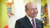 Traian Băsescu la Chișinău: S-a plimbat prin oraș și a făcut poze cu oamenii