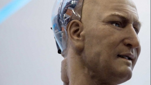 IMPRESIONANT! În Hong Kong a fost creat cel mai umanoid robot de până acum (VIDEO)