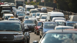 Piața auto din Moldova, în recesiune. Cu cât s-au micşorat vânzările în primele trei luni ale anului