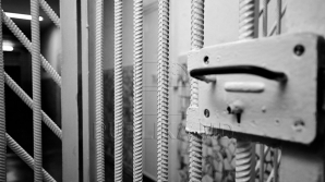 SENTINŢĂ! Un primar a fost condamnat la închisoare pentru mită de 1.800.000 de dolari