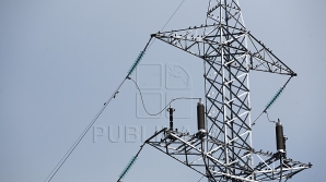 VREME REA! Vântul puternic a lăsat FĂRĂ CURENT ELECTRIC mai multe localități din țară