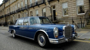 Un vehicul al dictatorilor poate fi al tău pentru 178.000 de euro