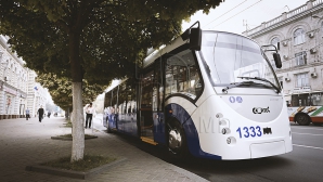 "Nu există stereotipuri!" Permisul de conducere pentru troleibuz, tot mai atractiv pentru femei