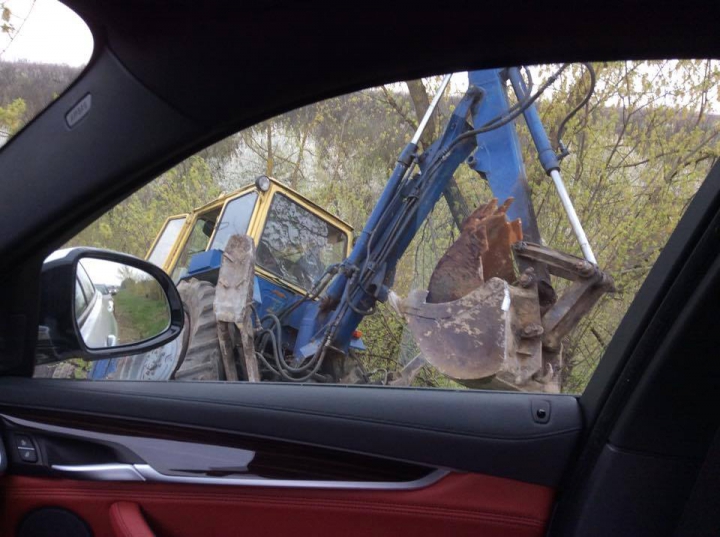 ACCIDENT GRAV: Porţiunea Chişinău-Orhei a fost blocată temporar (FOTO/VIDEO)