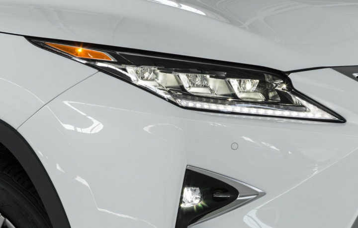 Lexus prezintă cel mai mare SUV al generației RX (GALERIE FOTO)