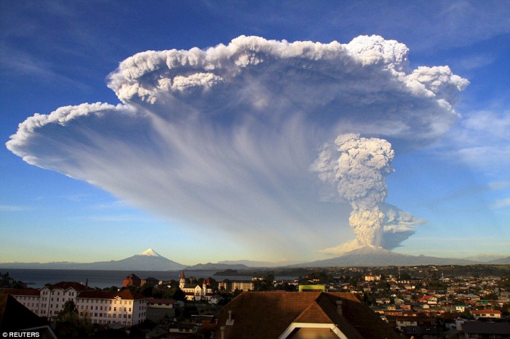 "Armageddon-ul" din Chile a motivat mii de oameni să posteze pe Internet imagini SPECTACULOASE