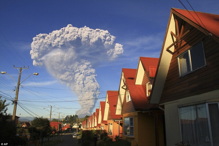 "Armageddon-ul" din Chile a motivat mii de oameni să posteze pe Internet imagini SPECTACULOASE