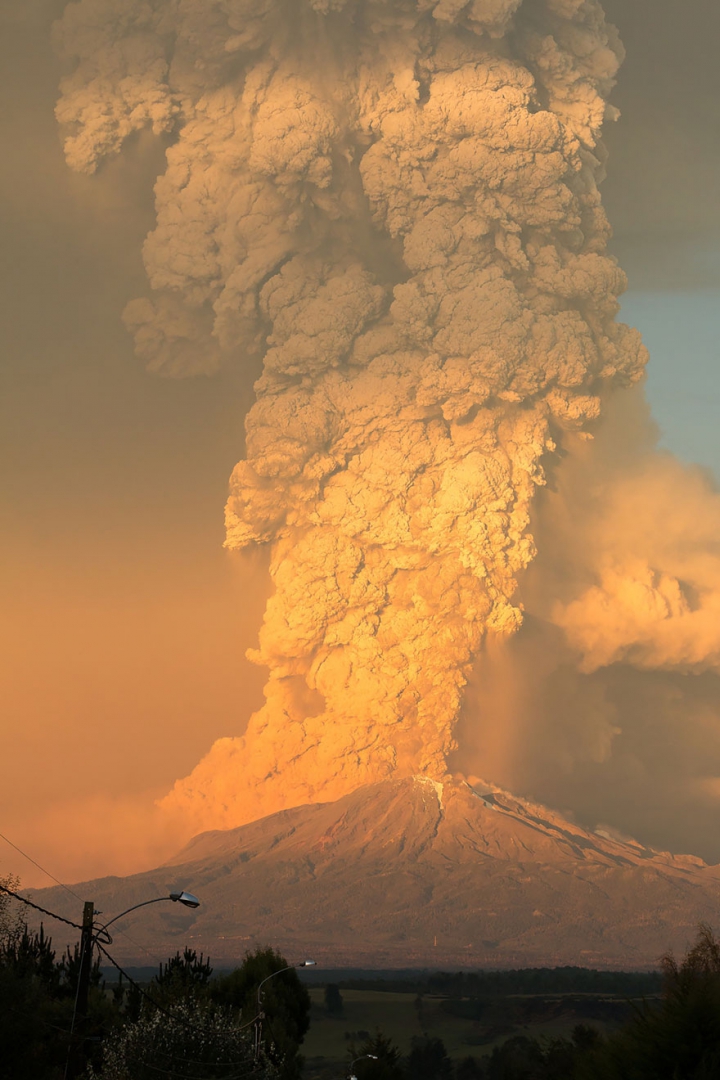 "Armageddon-ul" din Chile a motivat mii de oameni să posteze pe Internet imagini SPECTACULOASE