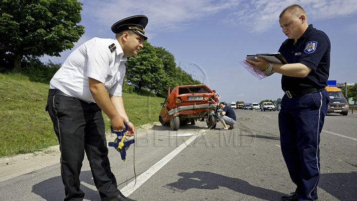 ACCIDENT CU RĂNIŢI lângă Orhei. Zeci de cai putere au lovit o căruţă trasă de un cal (FOTO)