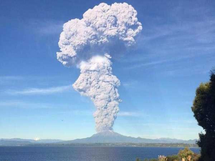 "Armageddon-ul" din Chile a motivat mii de oameni să posteze pe Internet imagini SPECTACULOASE