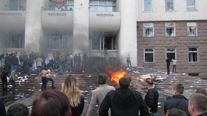 12 ani de la "Revoluţia Twitter". Câți oameni au fost trași la răspundere pentru evenimentele din 7 aprilie 2009