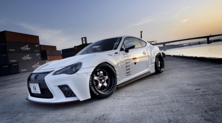 Toyota GT 86 a ajuns pe mâinile tunerilor! Modelul seamănă izbitor cu un Lexus (FOTO)