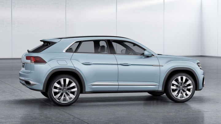 Volkswagen prezintă conceptul Cross Coupe GTE