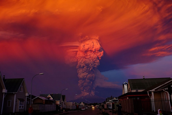 "Armageddon-ul" din Chile a motivat mii de oameni să posteze pe Internet imagini SPECTACULOASE