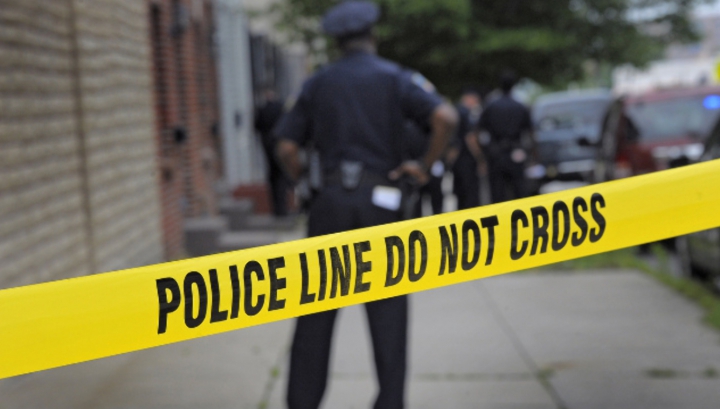 A chemat poliţia, pentru că era cineva sub patul ei. Familia a fost îngrozită când a aflat cine era