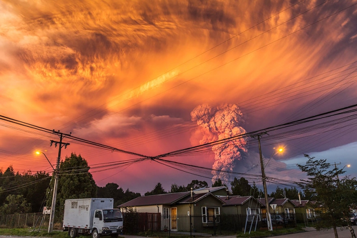 "Armageddon-ul" din Chile a motivat mii de oameni să posteze pe Internet imagini SPECTACULOASE