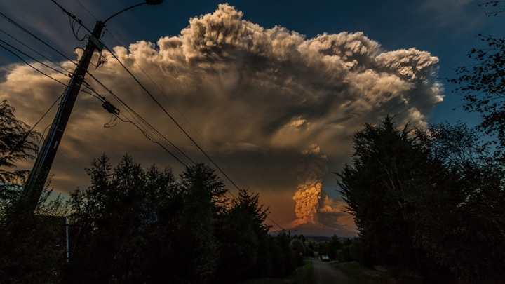 "Armageddon-ul" din Chile a motivat mii de oameni să posteze pe Internet imagini SPECTACULOASE