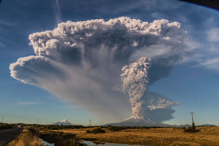 "Armageddon-ul" din Chile a motivat mii de oameni să posteze pe Internet imagini SPECTACULOASE