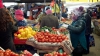 Fructe și legume autohtone, mai ACCESIBILE. Cât scot moldovenii din buzunar pentru un kilogram 