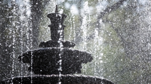 Vreme instabilă la început de mai! Sunt posibile ploi cu descărcări electrice