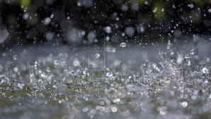 Vreme răcoroasă și ploi cu descărcări electrice! Care sunt maximele termice